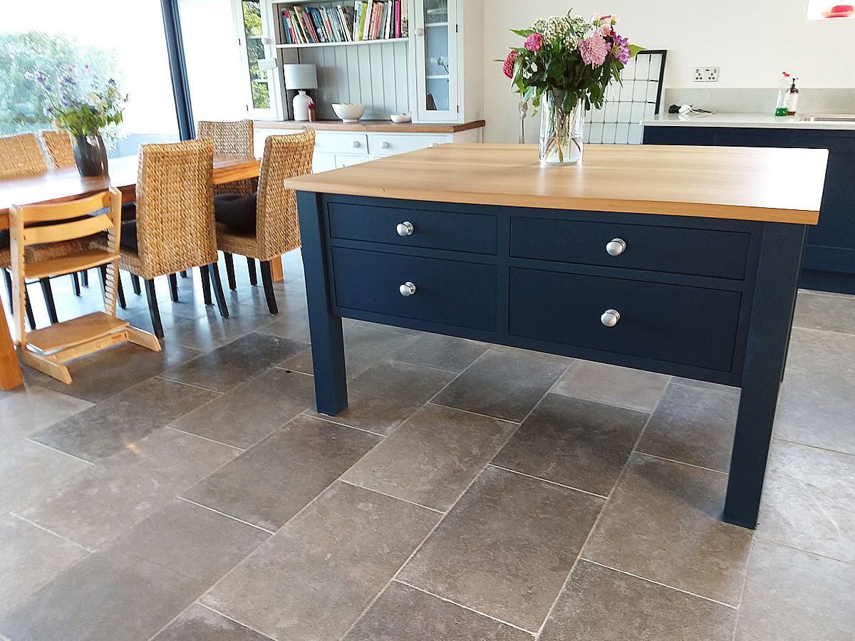 Picture for category LOIRE TUMBLED LIMESTONE