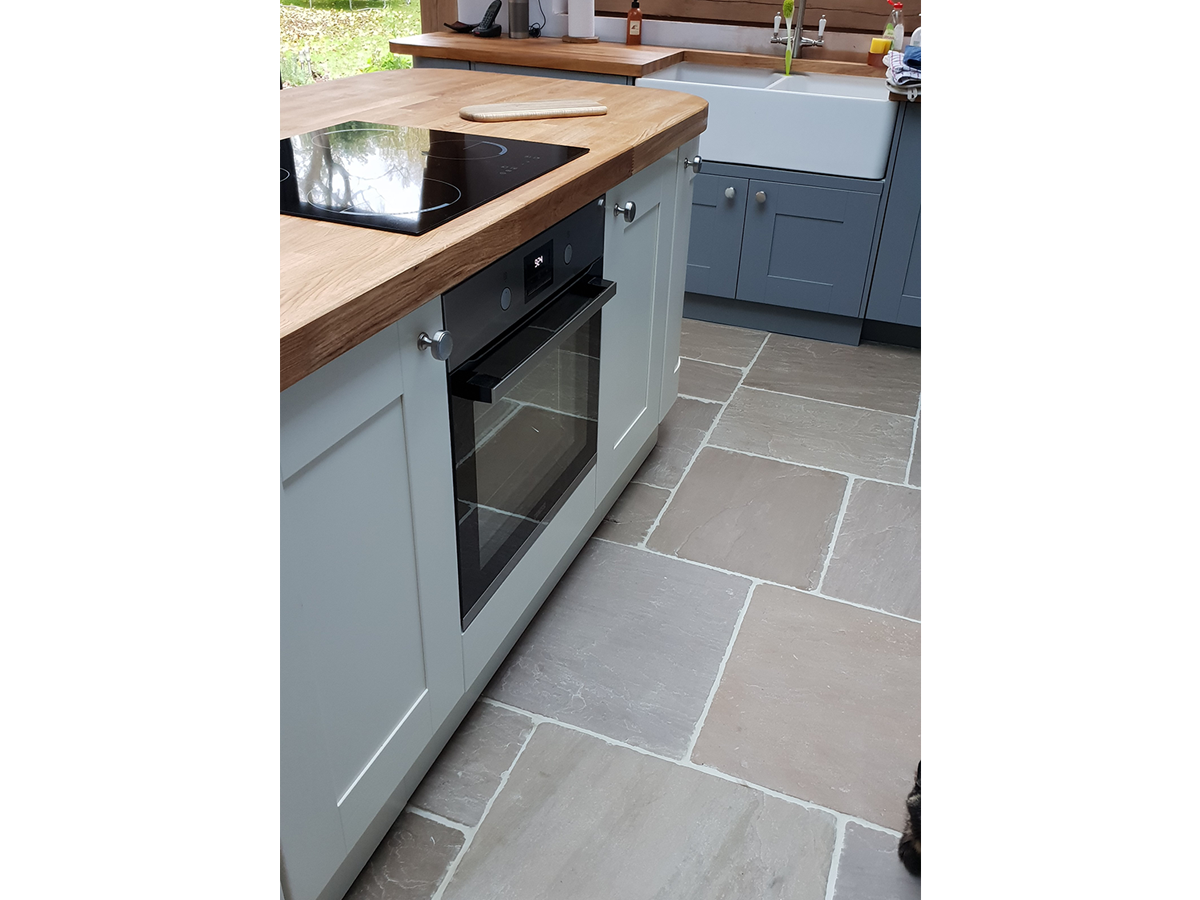 Picture for category TUDOR BRUSHED SANDSTONE