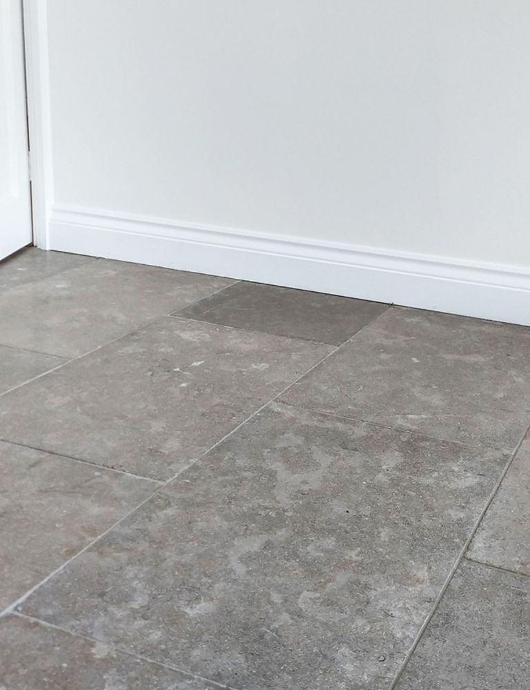 Picture for category LOIRE TUMBLED LIMESTONE