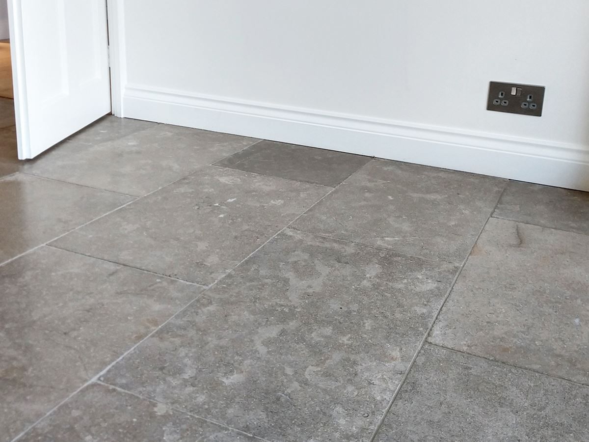 Picture for category LOIRE TUMBLED LIMESTONE