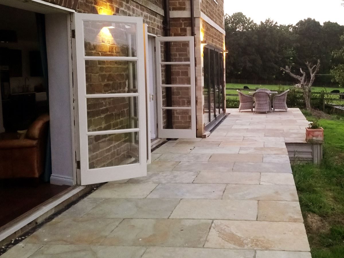 Picture for category MANDALAY BUFF LIMESTONE PAVING