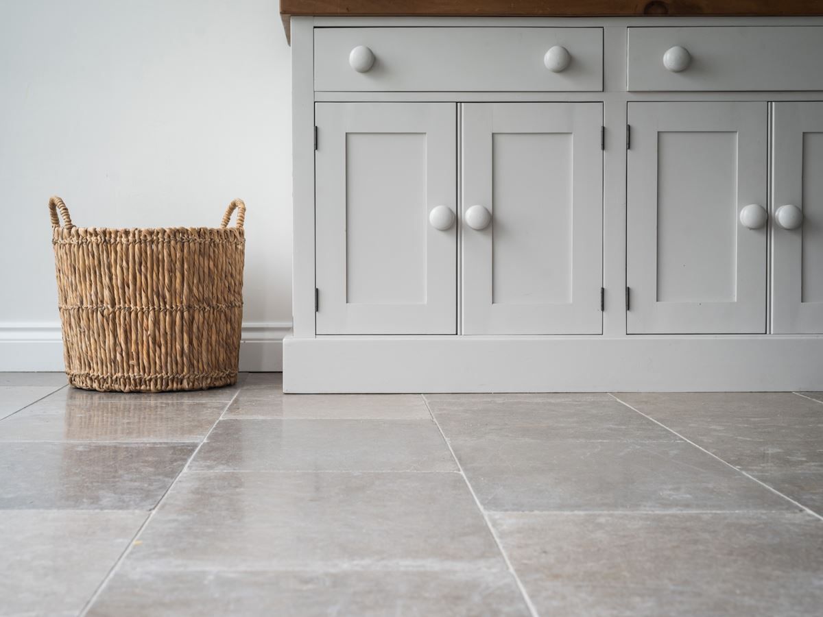 Picture for category LOIRE TUMBLED LIMESTONE