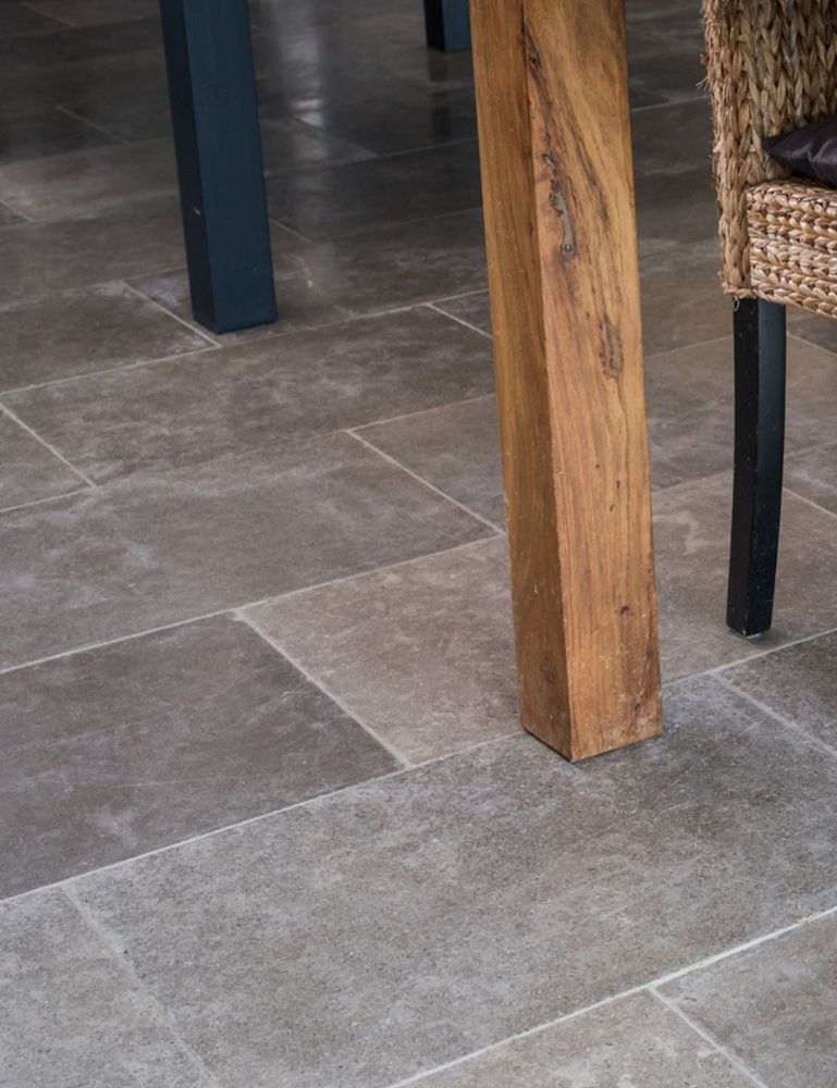 Picture for category LOIRE TUMBLED LIMESTONE