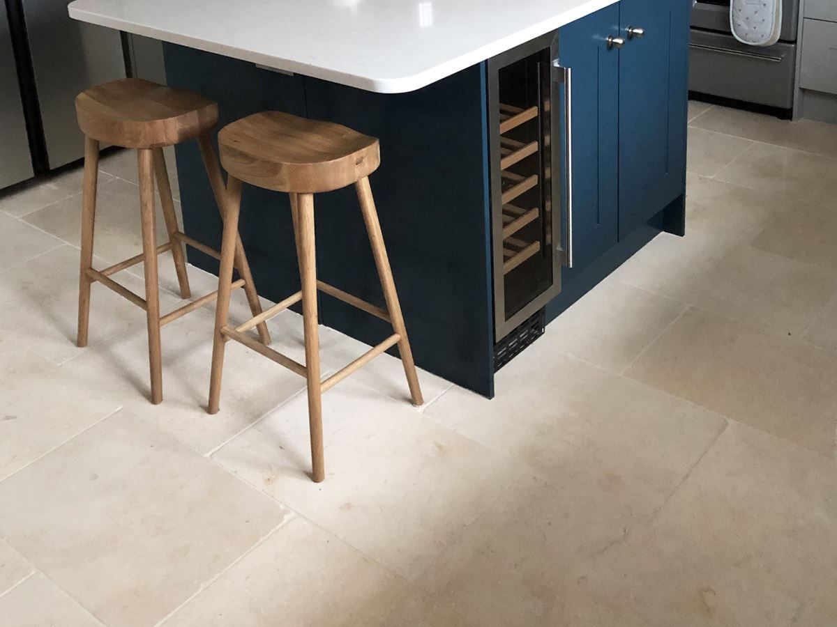 Picture for category AVALON TUMBLED LIMESTONE