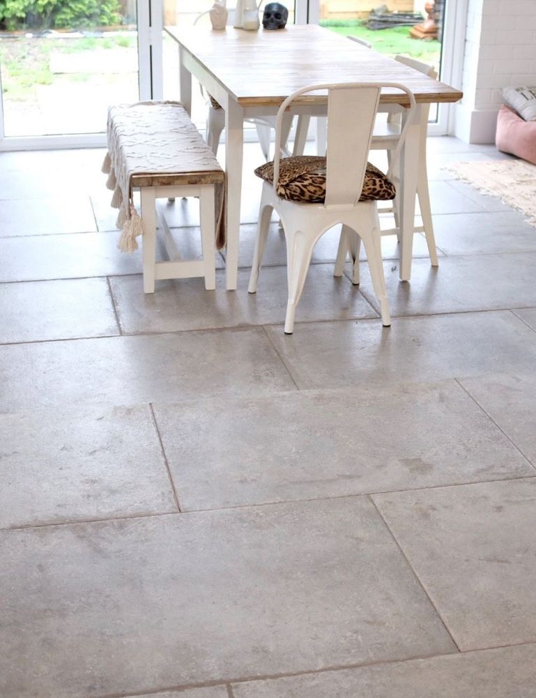 Picture for category AVIGNON GRIS ANTIQUE EFFECT
