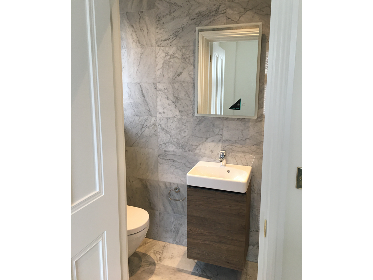 Picture for category BIANCO CARRARA POLISHED MARBLE