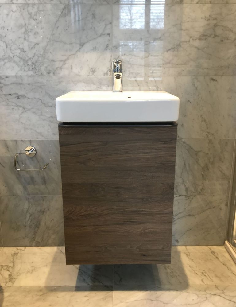 Picture for category BIANCO CARRARA POLISHED MARBLE