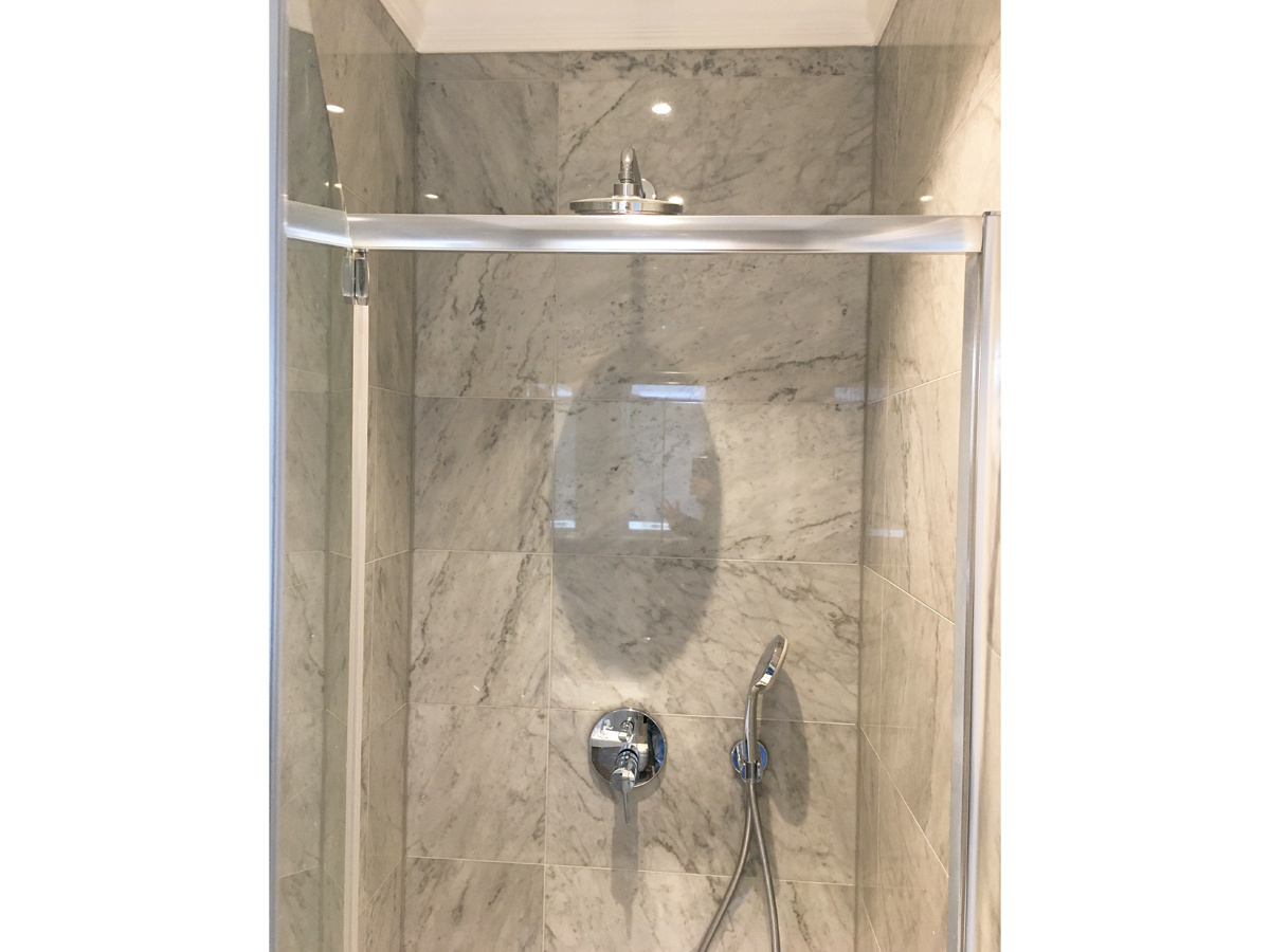 Picture for category BIANCO CARRARA POLISHED MARBLE