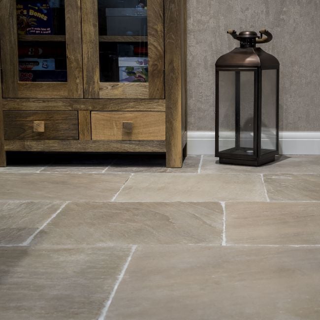 Antiqued Sandstone Brushed Tiles You, Flagstone Floor Tiles Indoor