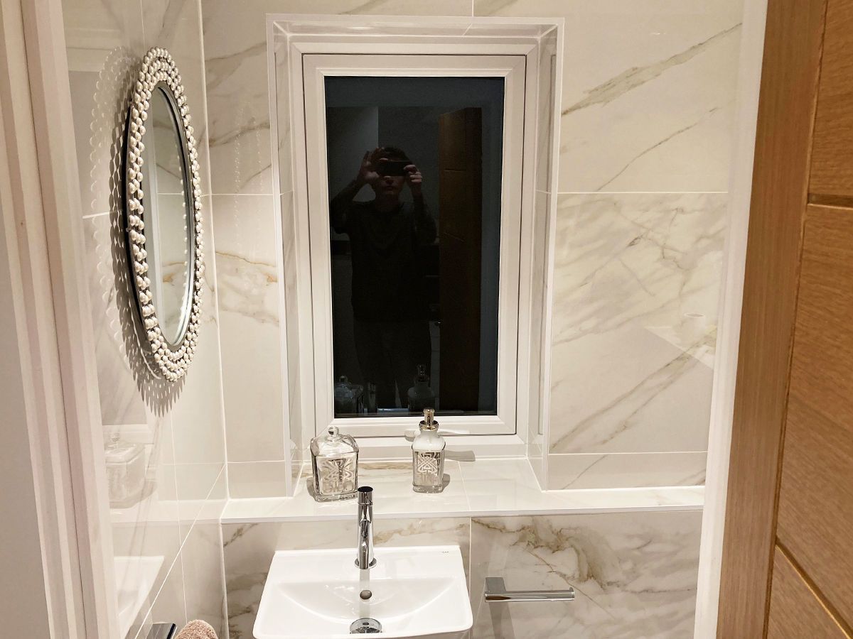 Picture for category Marmo Calacatta Oro Polished Porcelain