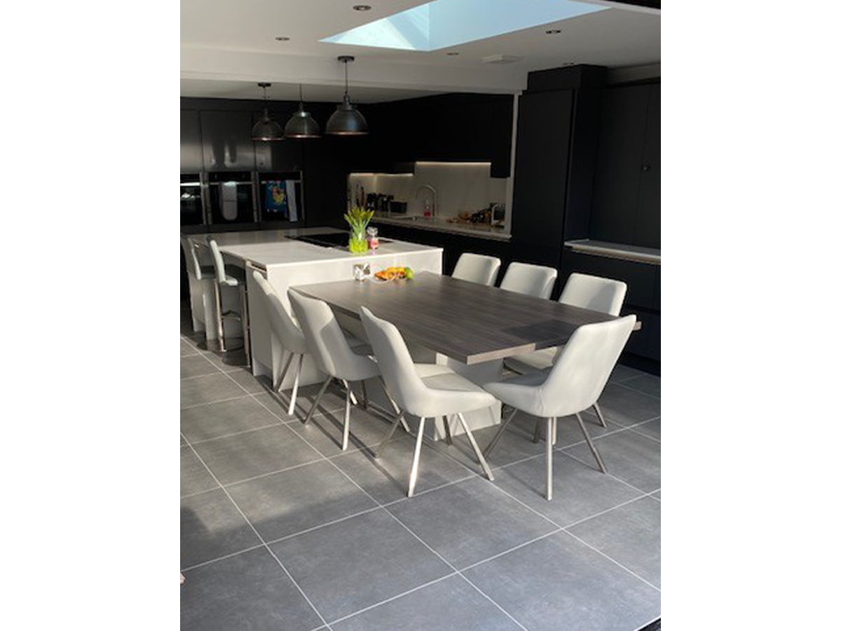 Picture for category URBAHN MEDIO CONCRETE-EFFECT PORCELAIN