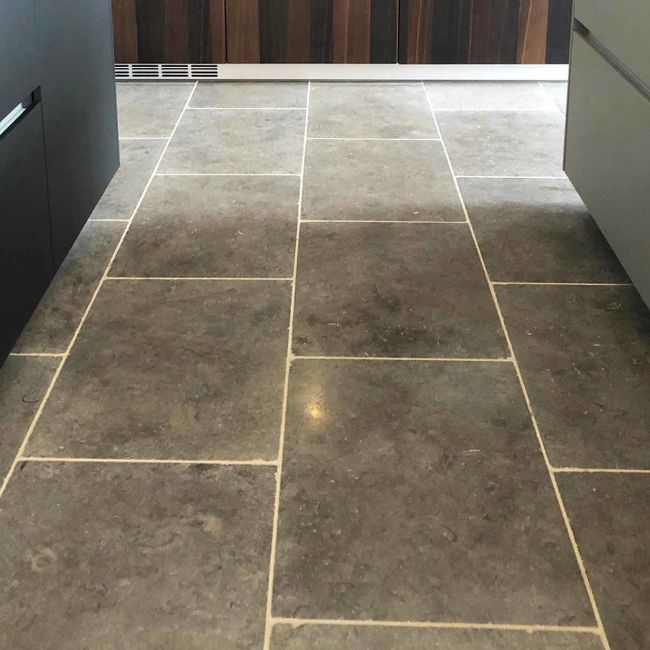 Picture of Milan Tumbled Limestone (LIGHT) 600x400x15mm - 11.5 SQM Job Lot