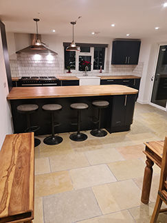 Picture for category AVONDALE TUMBLED & BRUSHED LIMESTONE