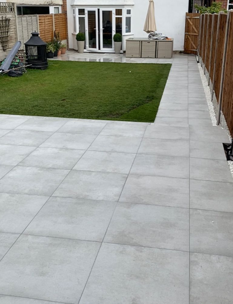 Picture for category EATON GRIS PORCELAIN PAVING
