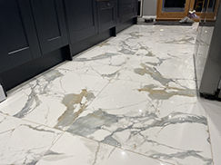 Picture for category VENICE GOLD POLISHED PORCELAIN