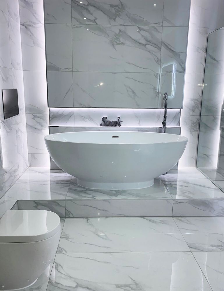 Picture for category TIMELESS WHITE CARRARA POLISHED PORCELAIN