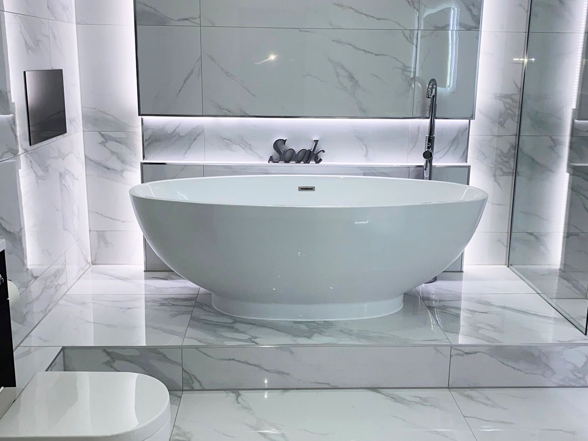 Picture for category TIMELESS WHITE CARRARA POLISHED PORCELAIN