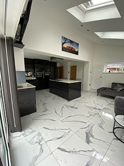 Picture for category STATUARIO AVENZA PORCELAIN