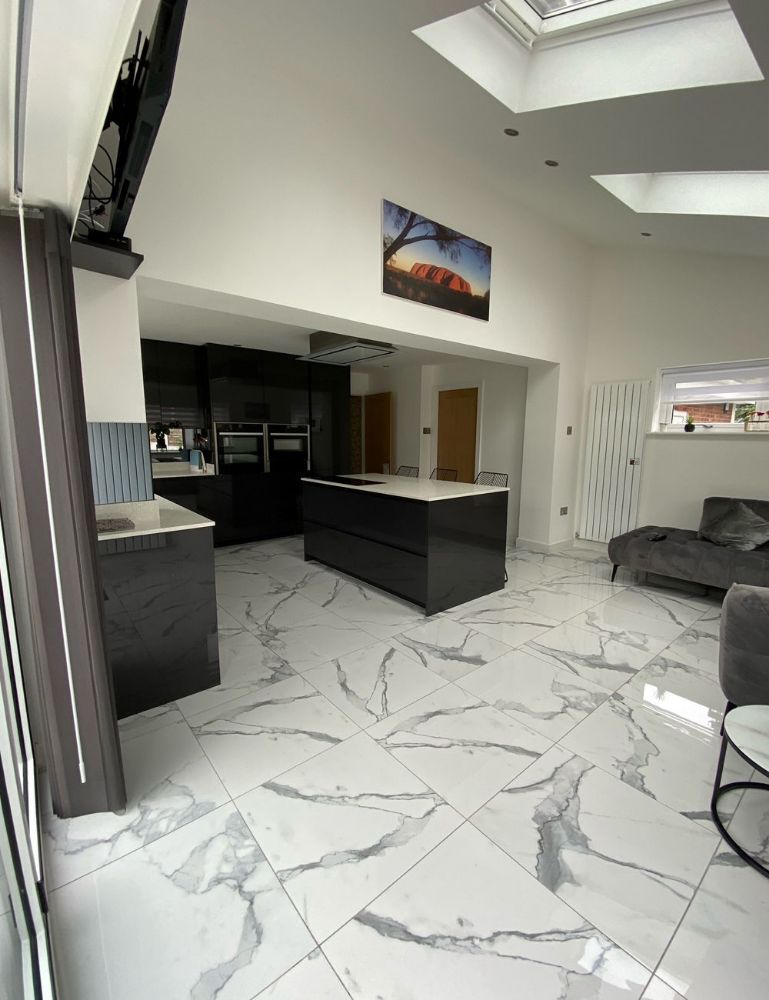 Picture for category STATUARIO AVENZA PORCELAIN