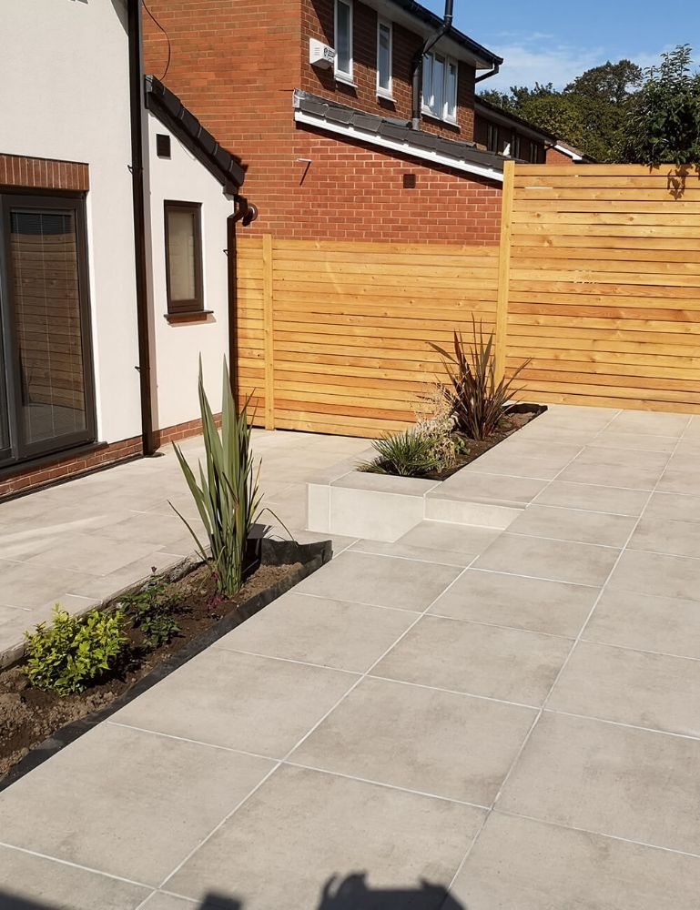 Picture for category EATON GRIS PORCELAIN PAVING