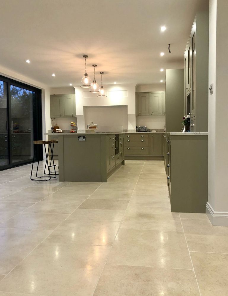 Picture for category AVALON TUMBLED LIMESTONE