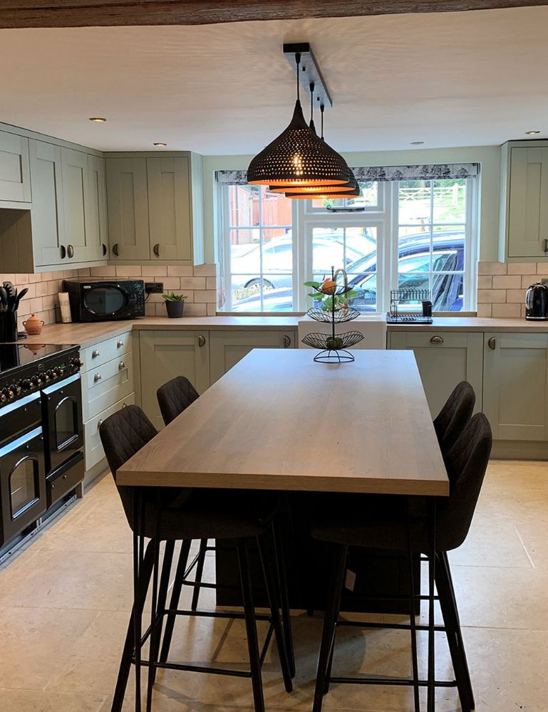 Picture for category LATOUR BEIGE ANTIQUE EFFECT PORCELAIN