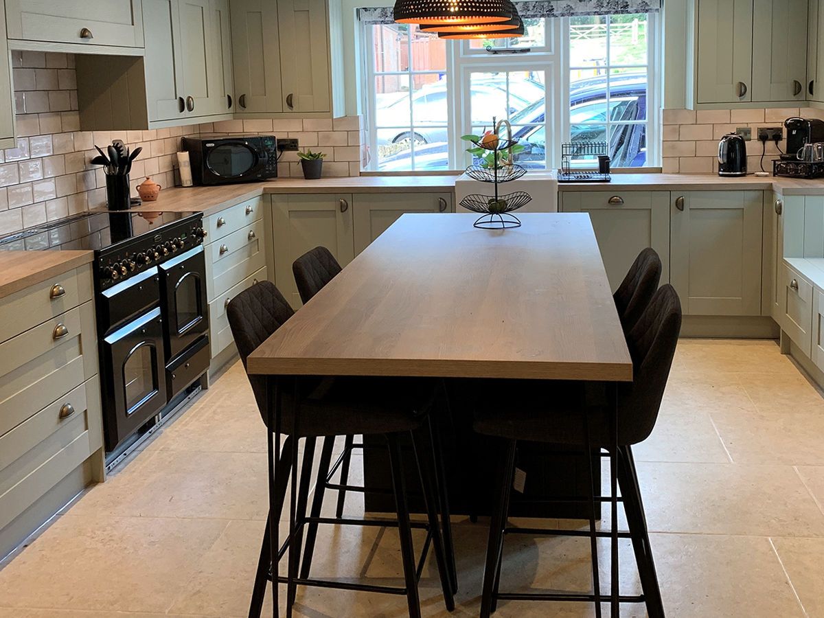 Picture for category LATOUR BEIGE ANTIQUE EFFECT PORCELAIN