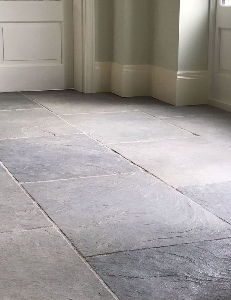 Picture for category STAMFORD TUMBLED LIMESTONE
