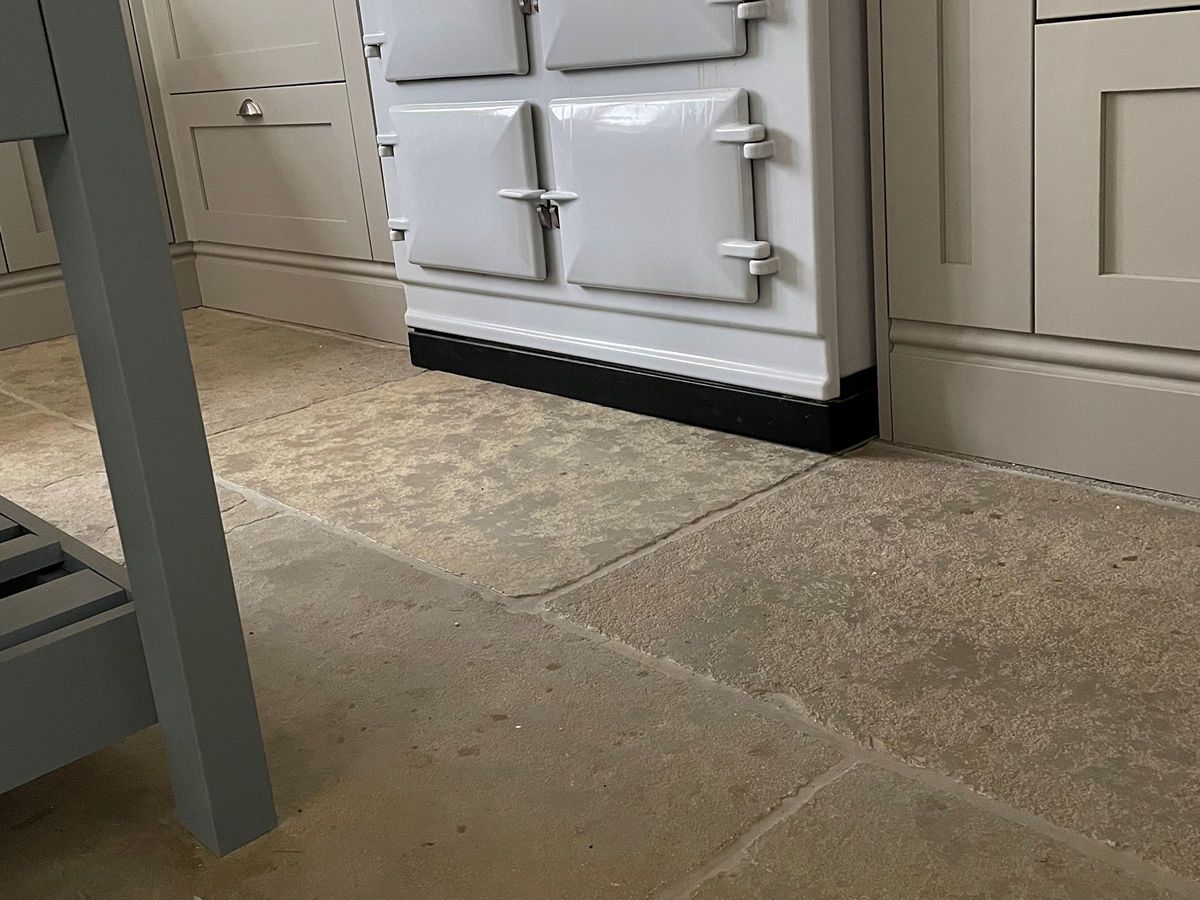 Picture for category SOMERSET TUMBLED & BRUSHED LIMESTONE