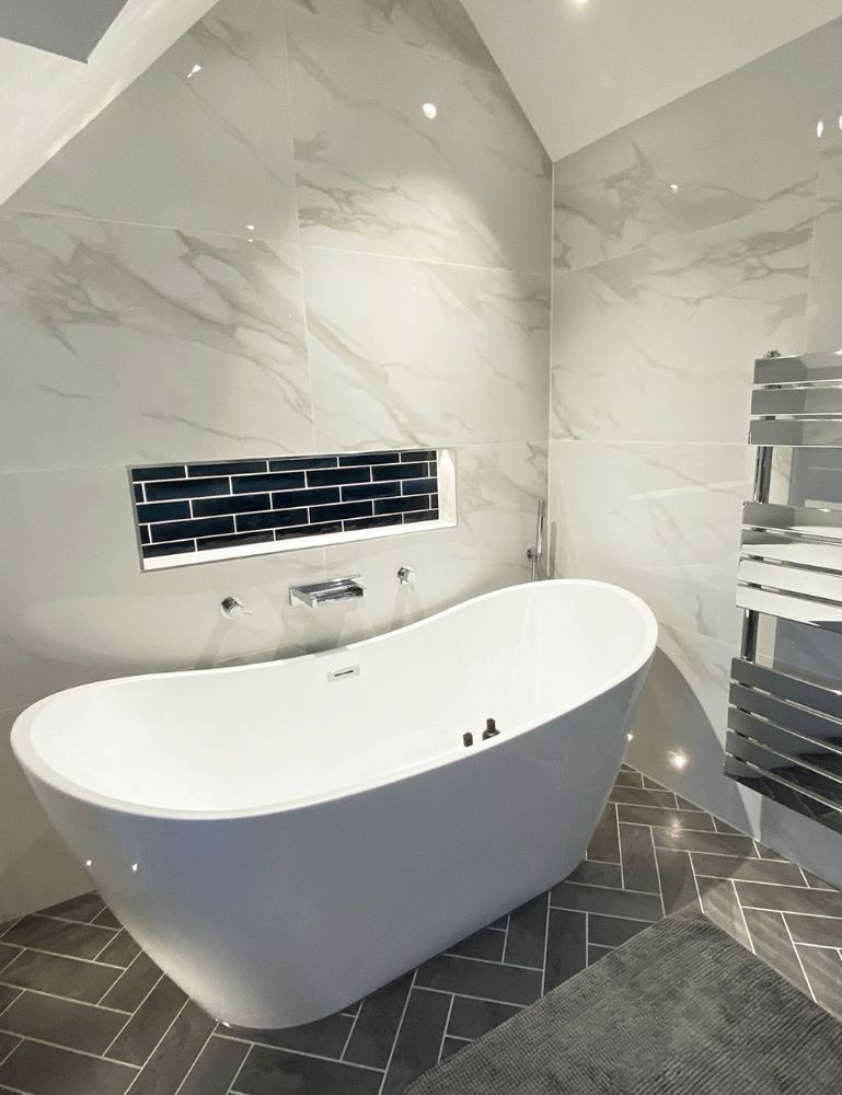 Picture for category TIMELESS WHITE CARRARA POLISHED PORCELAIN