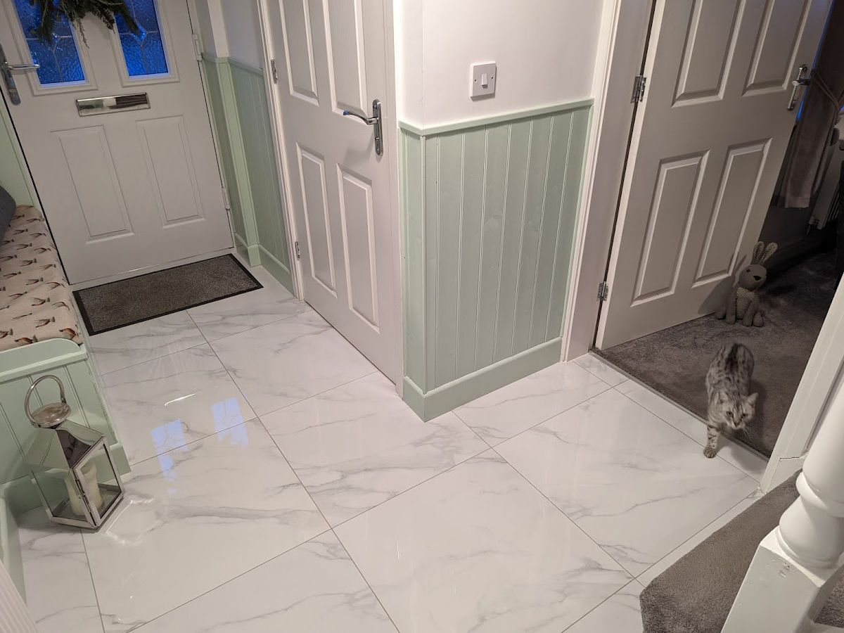Picture for category NUOVA CARRARA POLISHED PORCELAIN