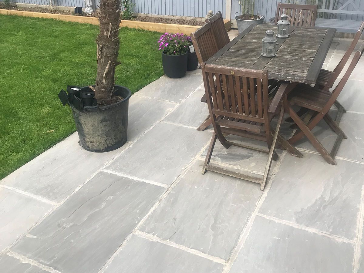 Picture for category CLASSIC SILVER GREY SANDSTONE PAVING