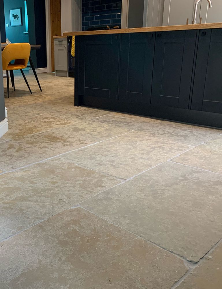 Picture for category SOMERSET TUMBLED & BRUSHED LIMESTONE