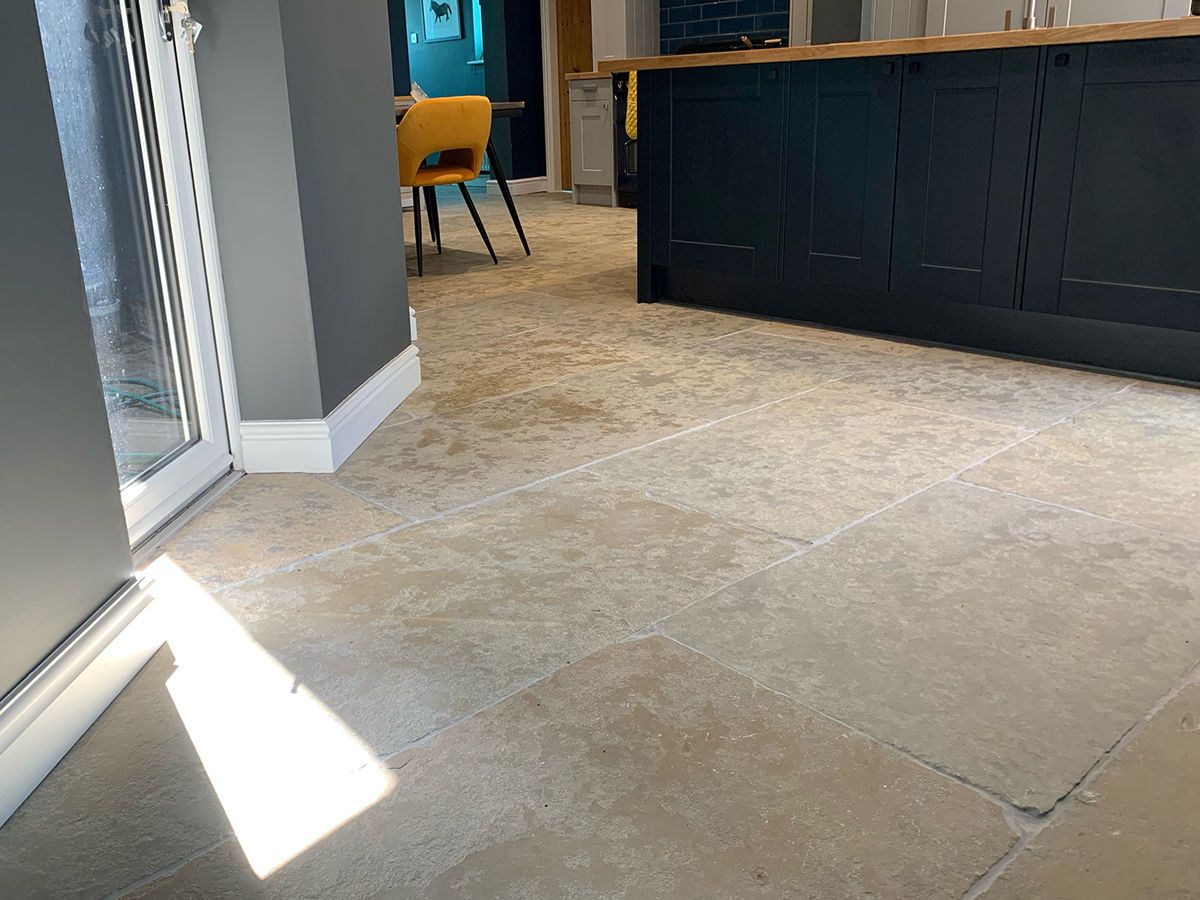 Picture for category SOMERSET TUMBLED & BRUSHED LIMESTONE