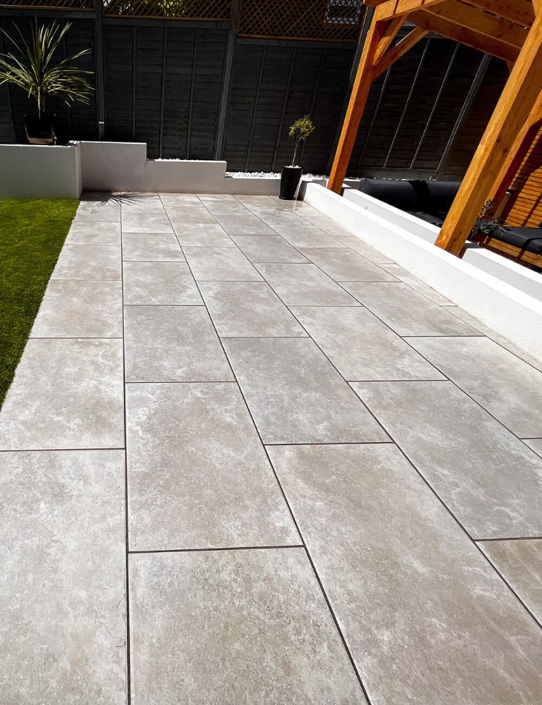 Picture for category CHARTERHOUSE BIANCO PORCELAIN PAVING
