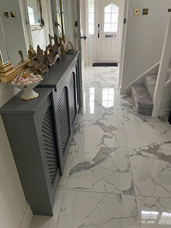 Picture for category VENICE GOLD POLISHED PORCELAIN