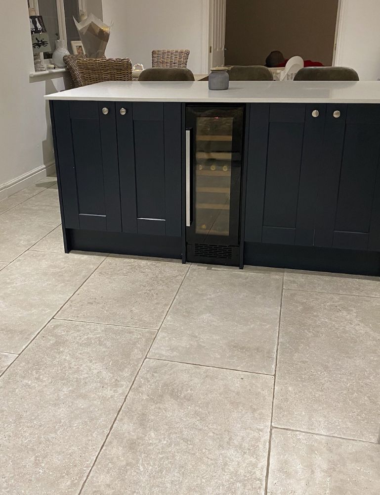 Picture for category TRAVERTINO GRIGIO ANTIQUE EFFECT PORCELAIN