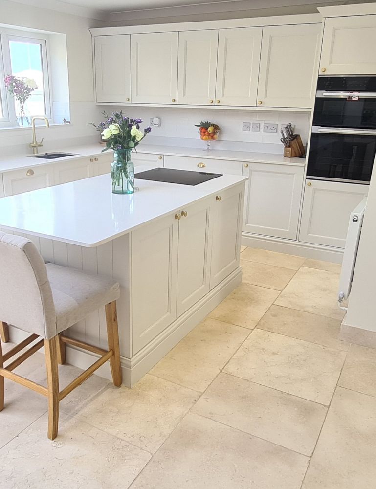 Picture for category AVALON TUMBLED LIMESTONE
