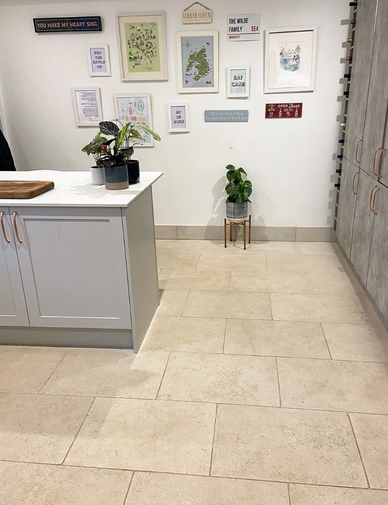Picture for category MENTON TUMBLED & BRUSHED LIMESTONE
