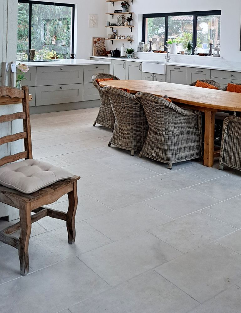 Picture for category MENTON TUMBLED & BRUSHED LIMESTONE