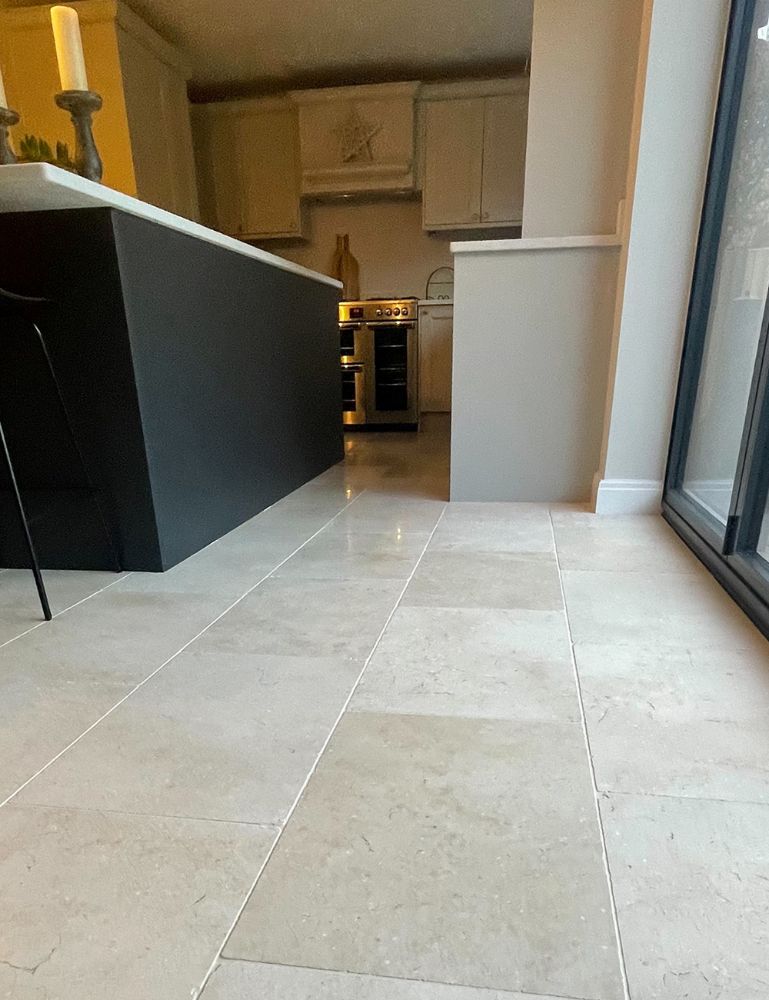 Picture for category AVALON TUMBLED LIMESTONE