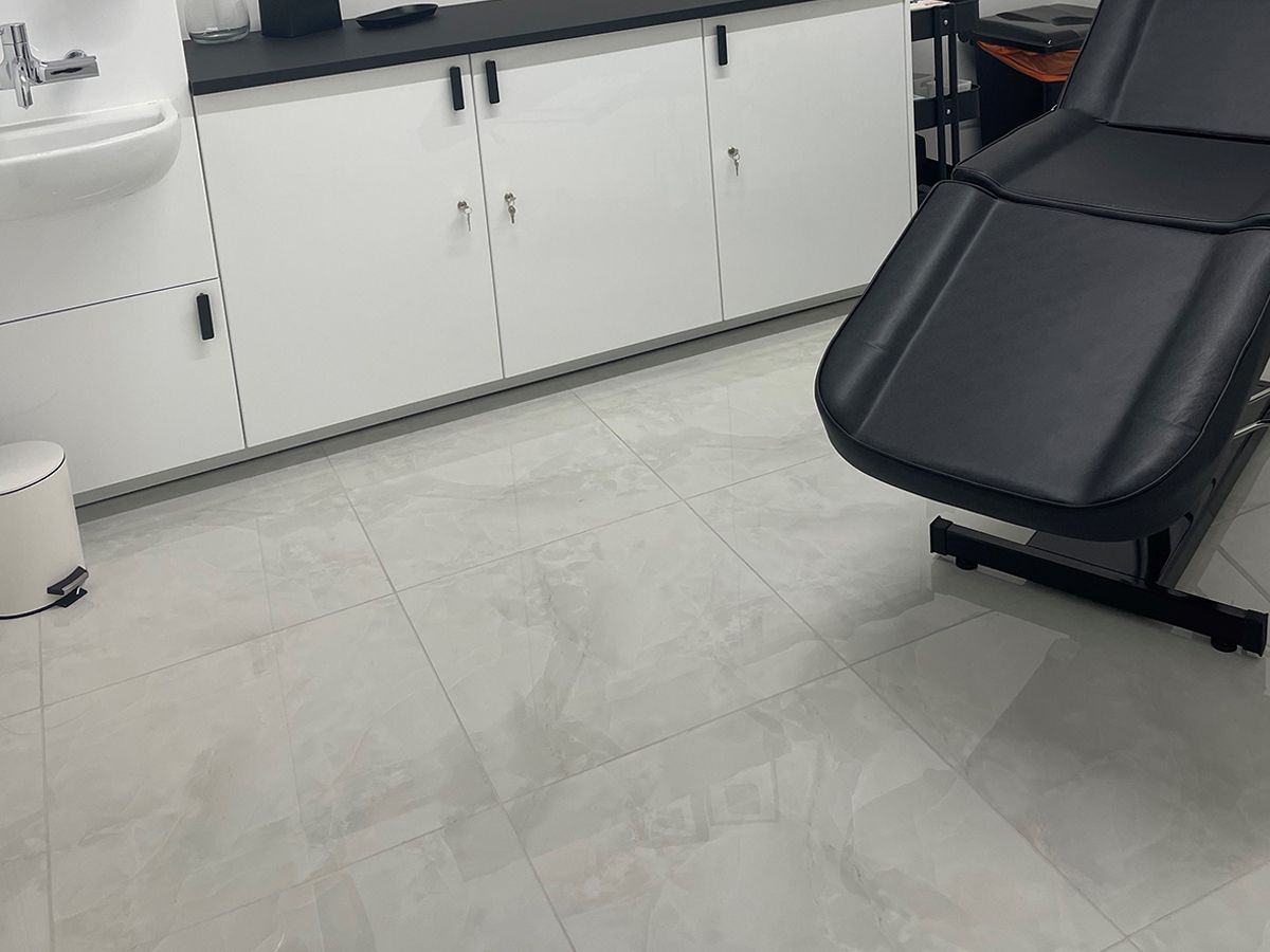 Picture for category ONYX PEARL POLISHED PORCELAIN