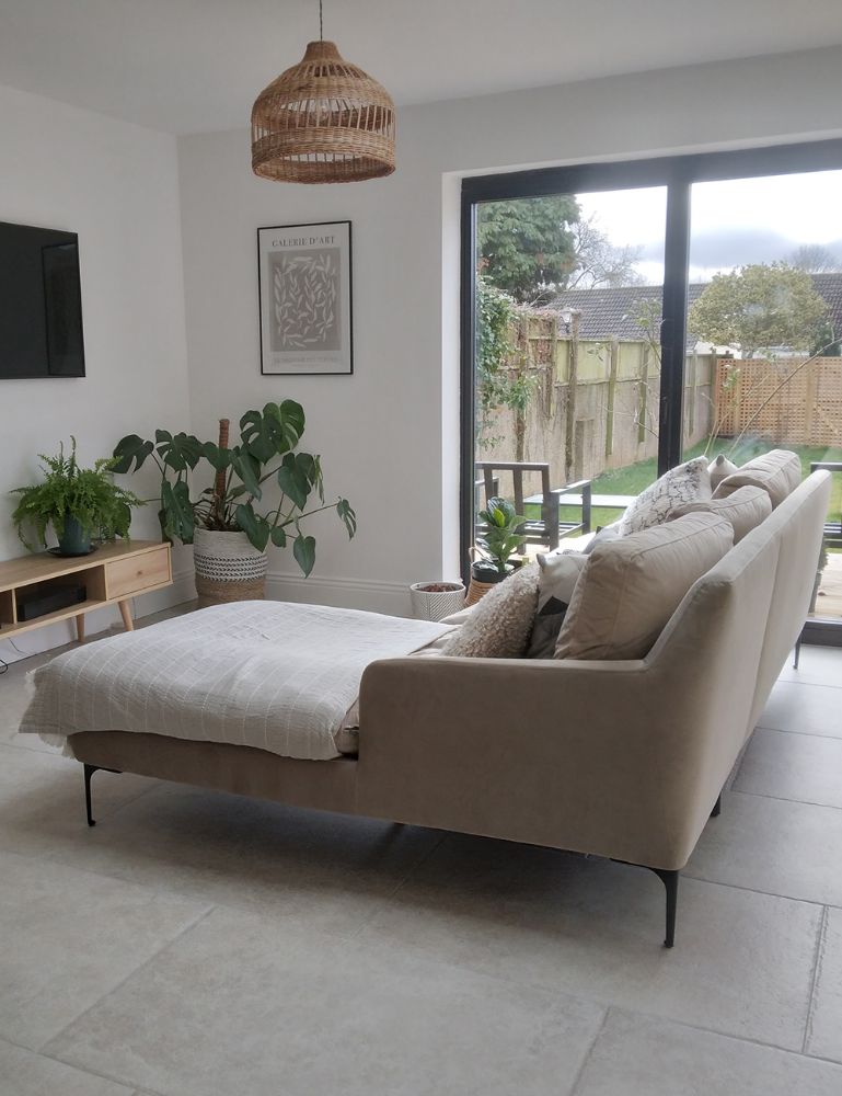 Picture for category CHARTERHOUSE BIANCO ANTIQUE EFFECT PORCELAIN
