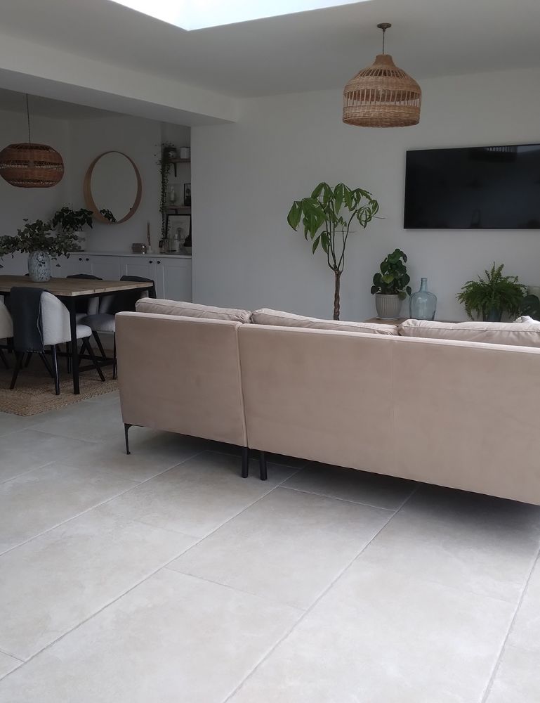 Picture for category CHARTERHOUSE BIANCO ANTIQUE EFFECT PORCELAIN