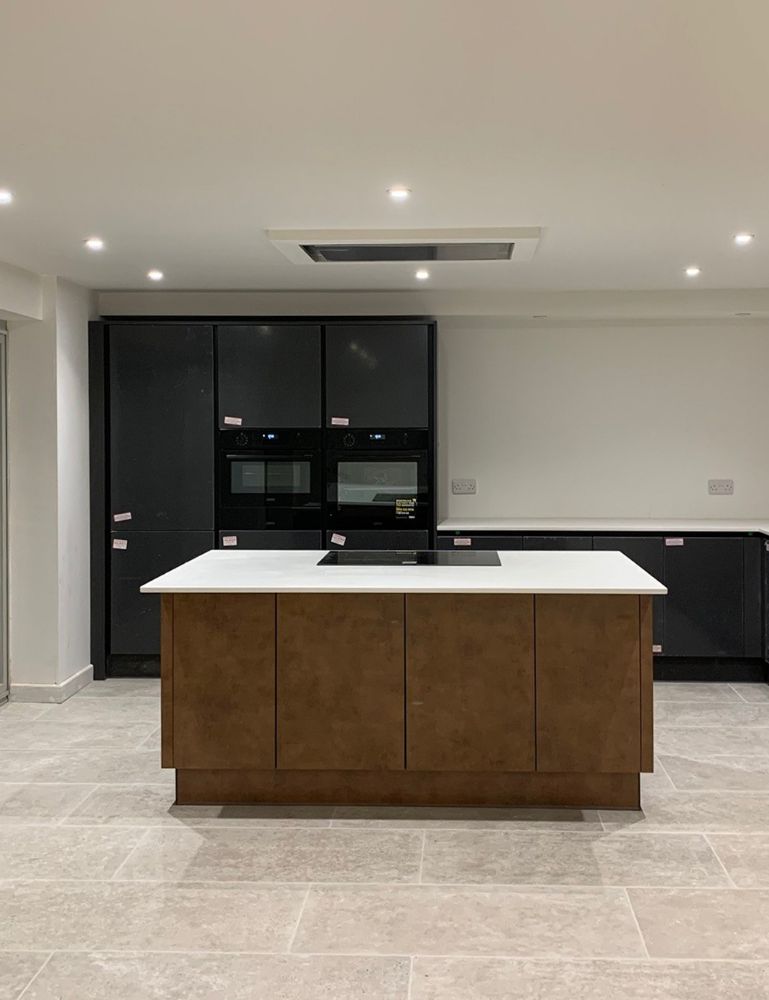 Picture for category TRAVERTINO GRIGIO ANTIQUE EFFECT PORCELAIN