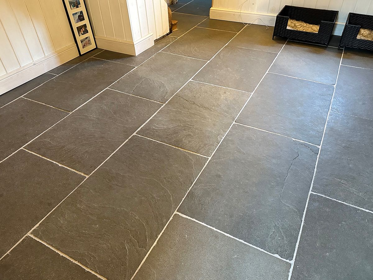 Picture for category STAMFORD TUMBLED LIMESTONE