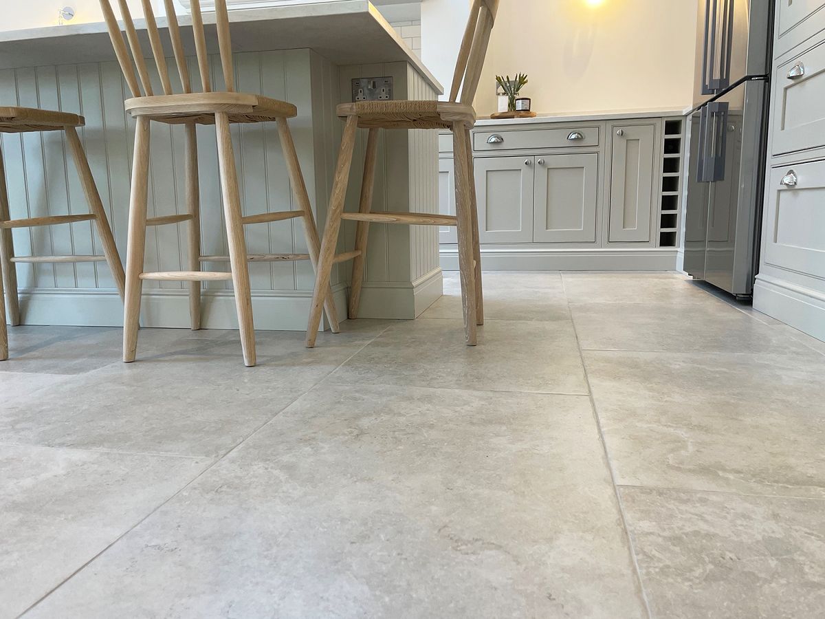 Picture for category CHARTERHOUSE BIANCO ANTIQUE EFFECT PORCELAIN