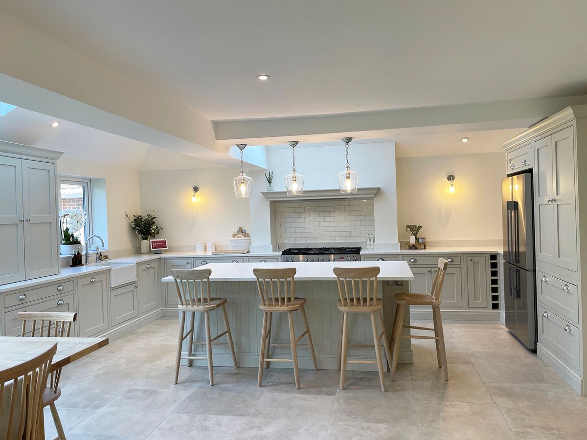 Picture for category CHARTERHOUSE BIANCO ANTIQUE EFFECT PORCELAIN