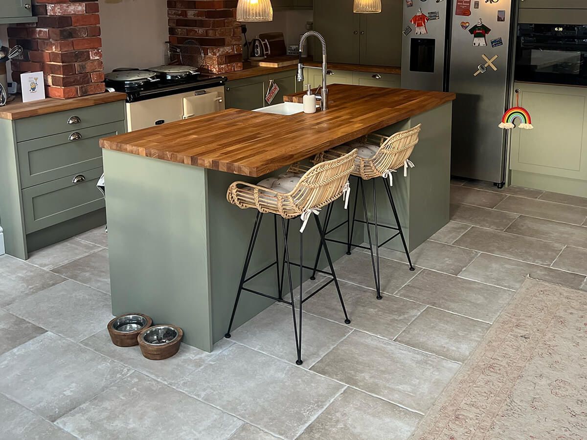 Picture for category PROVENCE NATURAL ANTIQUE EFFECT PORCELAIN