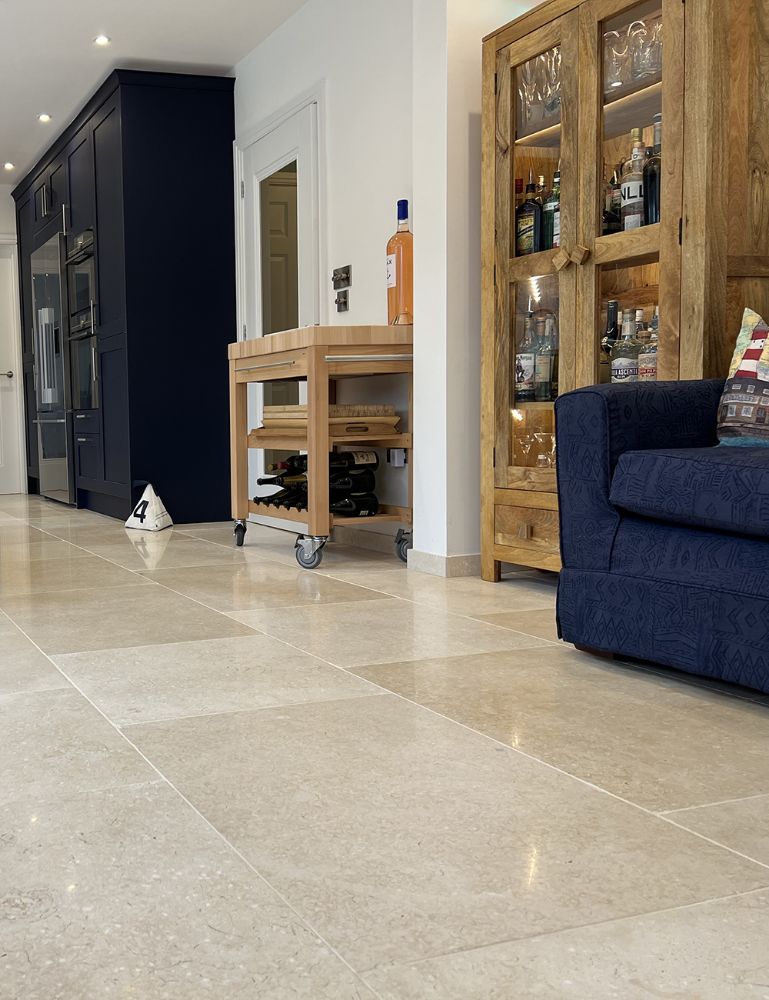 Picture for category AVALON TUMBLED LIMESTONE